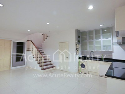 Town house · For rent & sale · 3 bedrooms