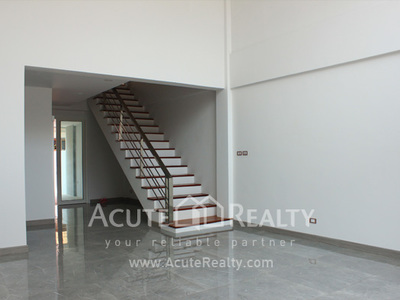 Town house · For rent & sale · 4 bedrooms