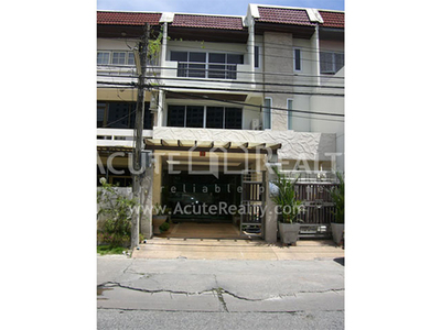 Town house · For rent · 10 bedrooms